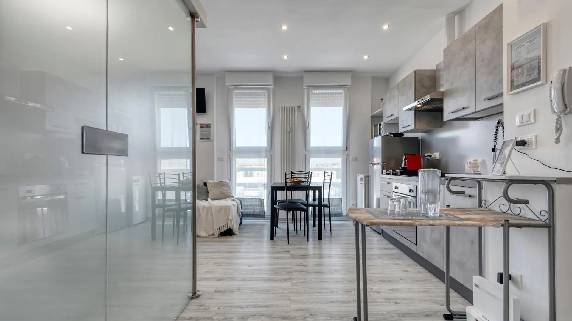 Front Station Apartment - Stazione Centrale Di Bologna