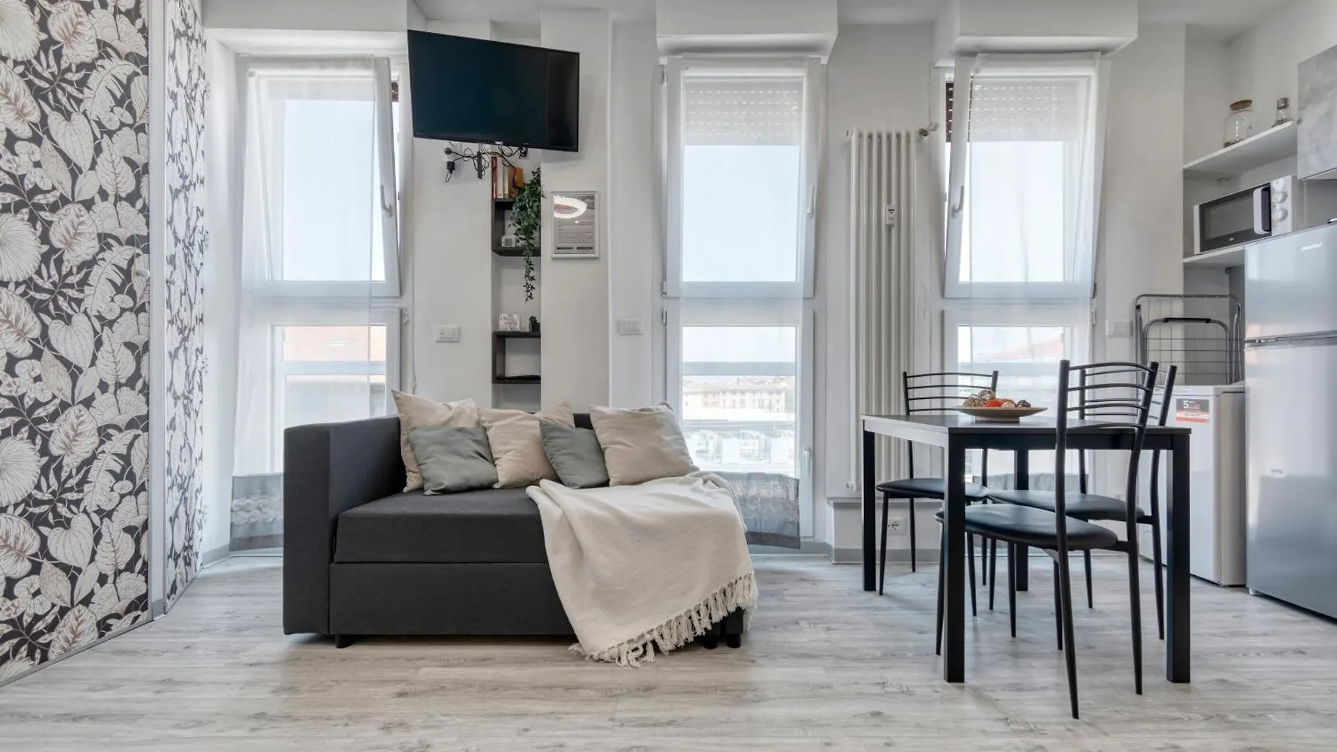 Front Station Apartment - Stazione Centrale Di Bologna Italy