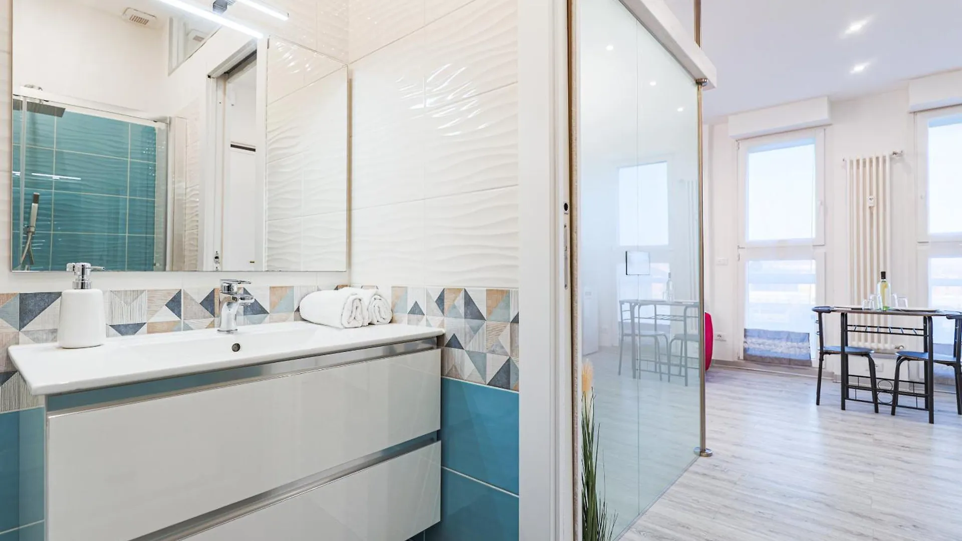 Front Station Apartment - Stazione Centrale Di Bolonia