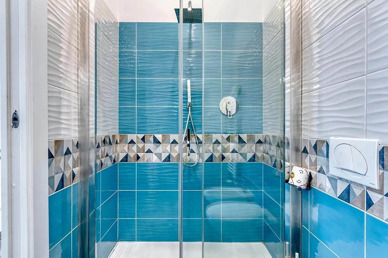 Front Station Apartment - Stazione Centrale Di Bolonia 0*,  Italia