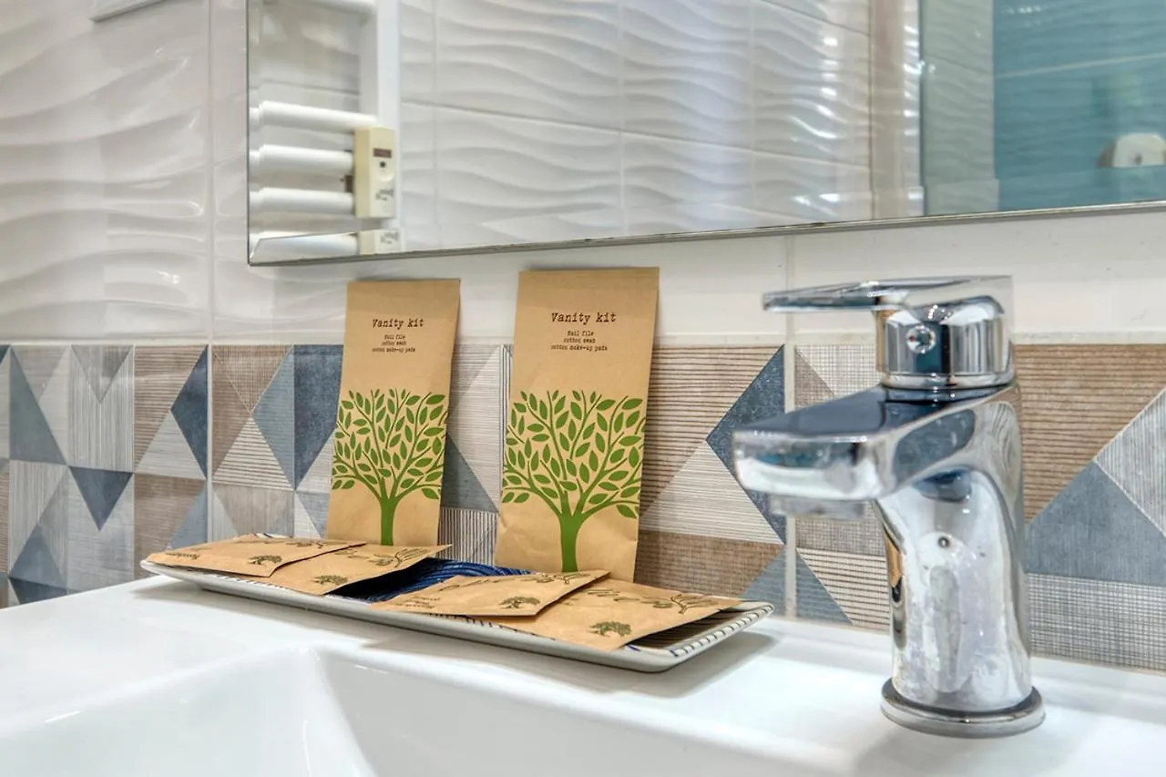 Front Station Apartment - Stazione Centrale Di Bolonia 0*,