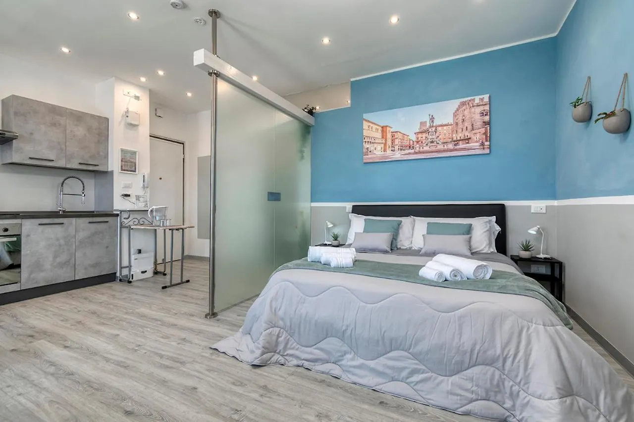 Front Station Apartment - Stazione Centrale Di Bolonia 0*,