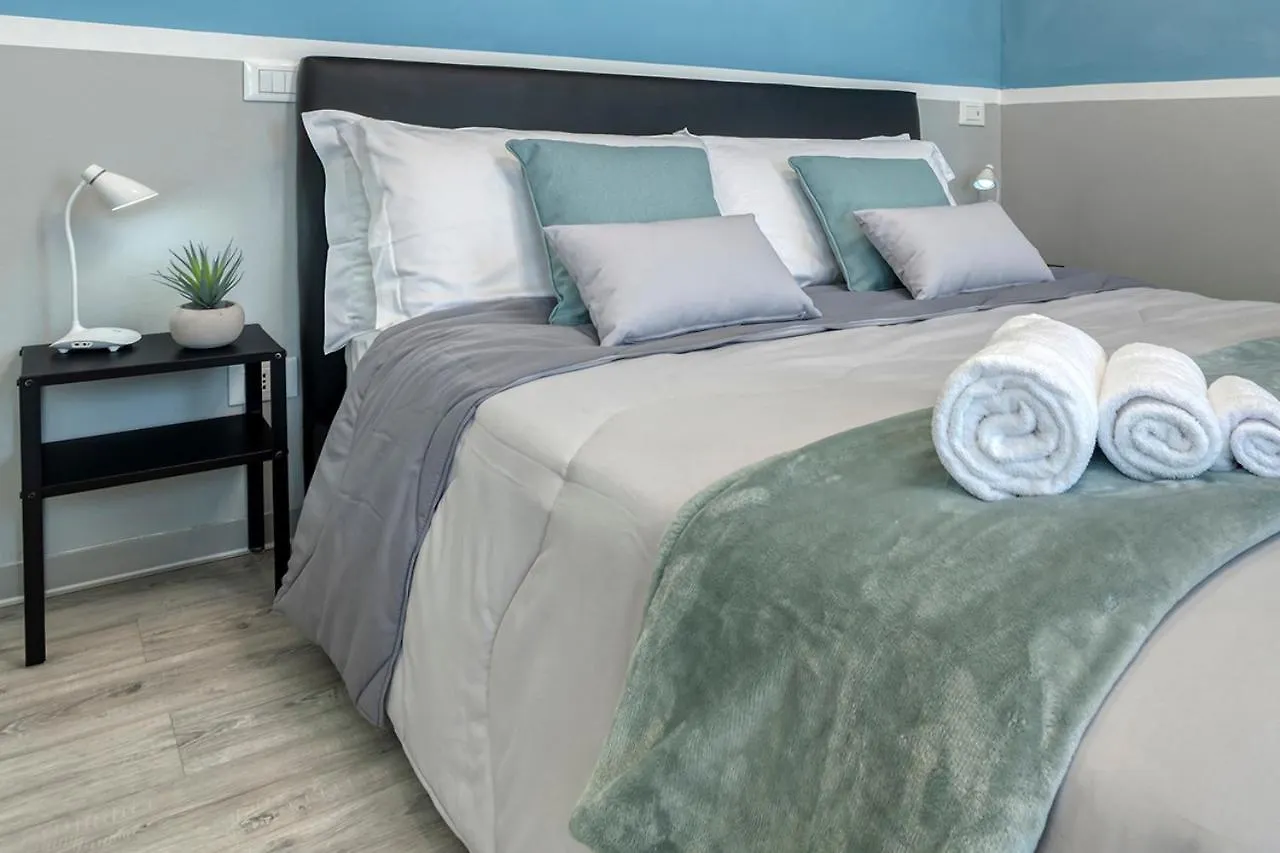 Front Station Apartment - Stazione Centrale Di Bolonia
